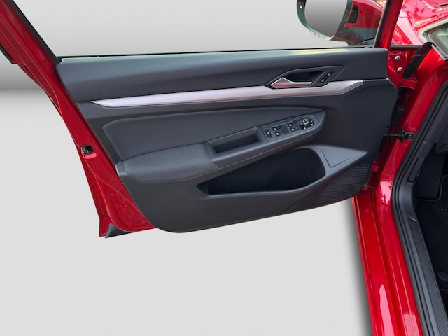 Volkswagen Golf 1.5 eTSI DSG Golf VIII Life