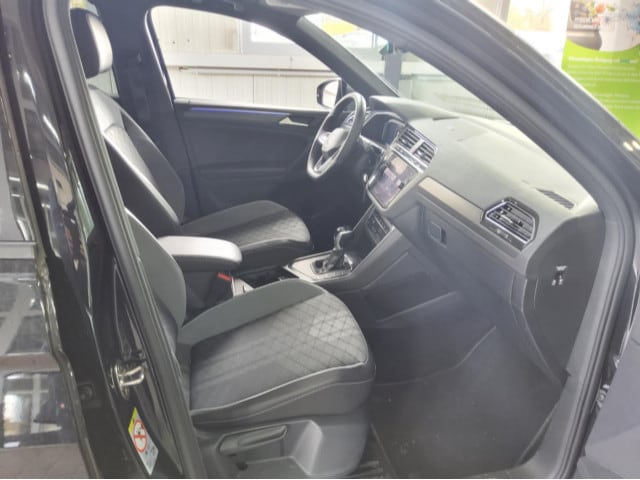 Volkswagen Tiguan 1.5 TSI IQ.Drive R-Line