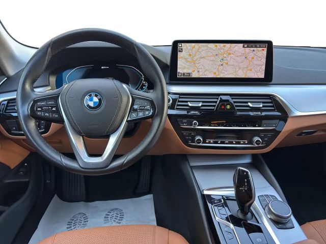 BMW 530 530e Touring