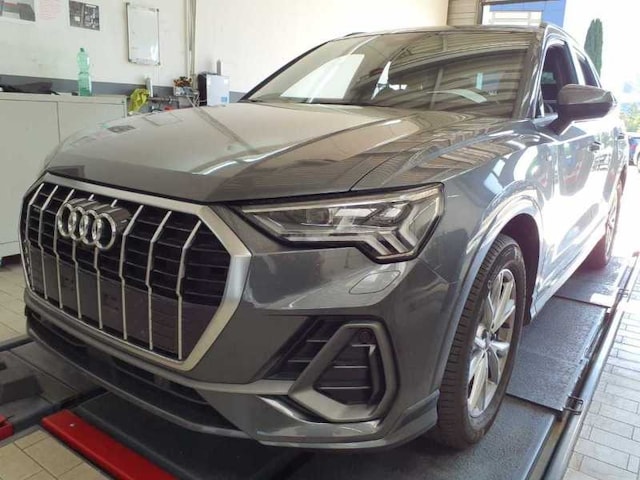 Audi Q3 40 TFSI Quattro S-Line S-Tronic