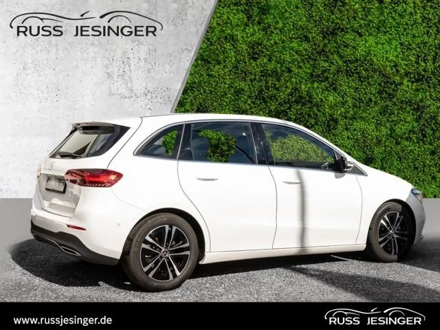 Mercedes-Benz B 200 Progressive Sedan