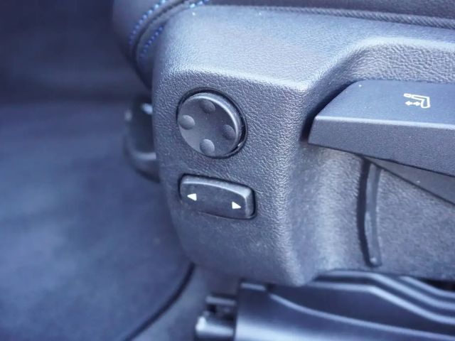 BMW 330 330e M-Sport Touring