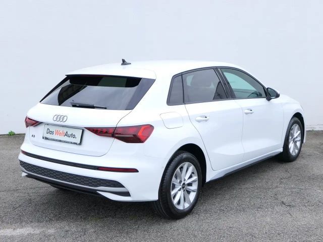 Audi A3 30 TFSI Sedan