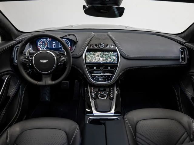 Aston Martin DBX Magnetic Silver Onyx Black