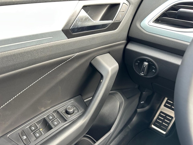 Volkswagen T-Roc 1.5 TSI DSG IQ.Drive