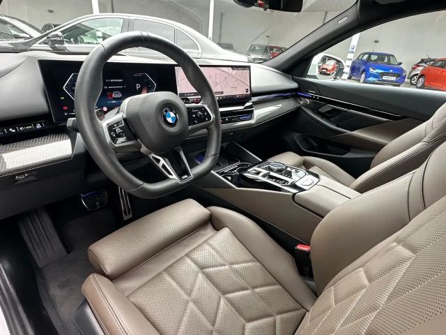 BMW 520 520d M-Sport Touring