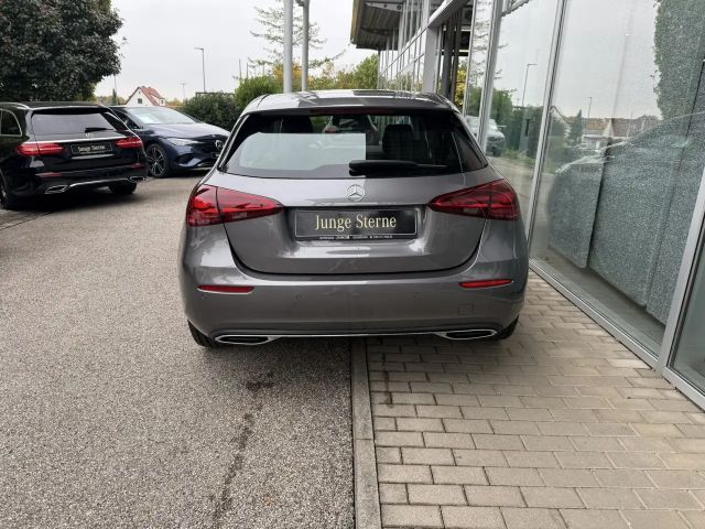 Mercedes-Benz A 200 Progressive