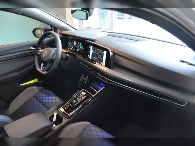 Volkswagen Golf 2.0 TSI IQ.Drive Variant