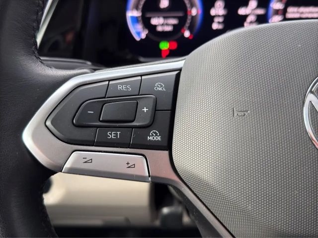 Volkswagen Multivan 2.0 TDI DSG IQ.Drive Life T7