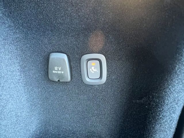 Volvo V60 Dark Ultra