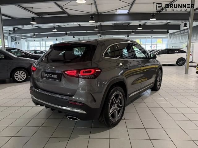 Mercedes-Benz GLA 200 AMG Line Premium
