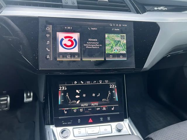 Audi Q8 e-tron 55 Business Quattro