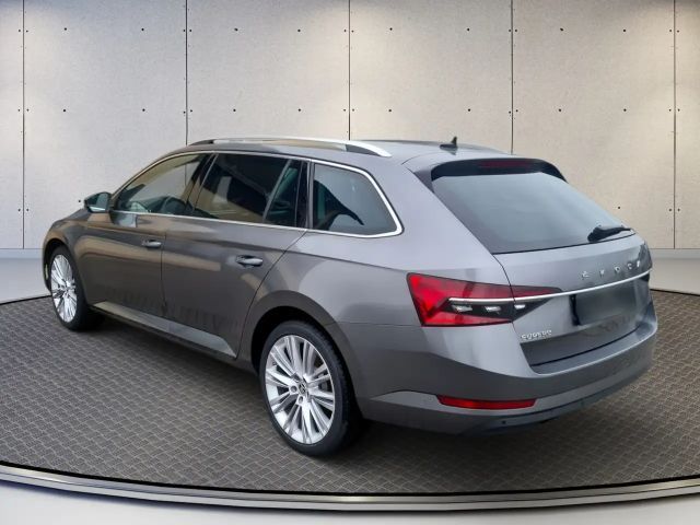 Skoda Superb 2.0 TDI Combi Style Style