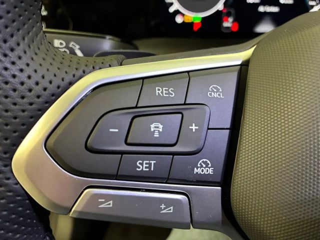 Volkswagen Golf DSG Sport