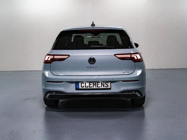 Volkswagen Golf 1.5 eTSI