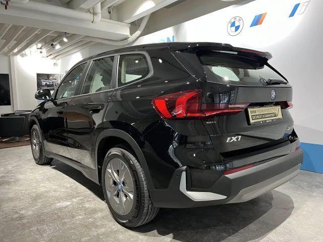 BMW iX1 xDrive30