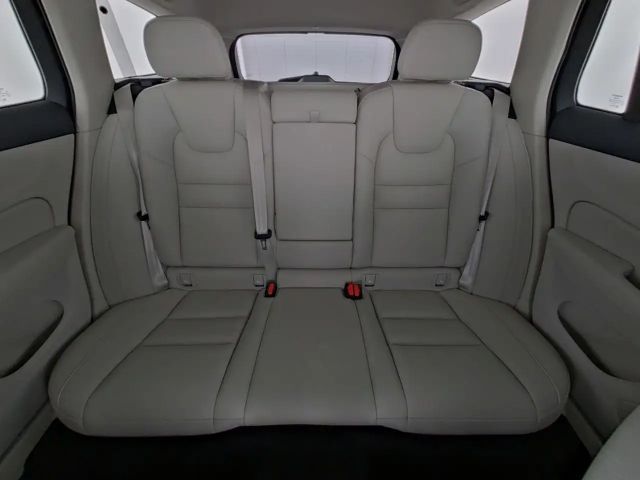 Volvo V60 Cross Country AWD Plus