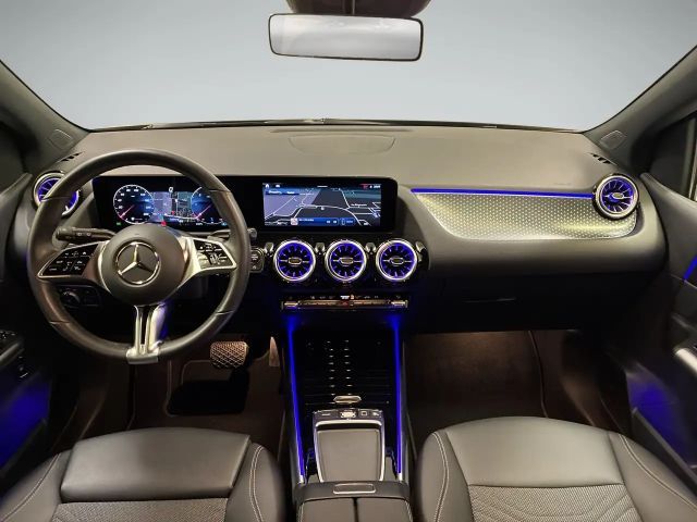 Mercedes-Benz B 180 B 180 d Sedan