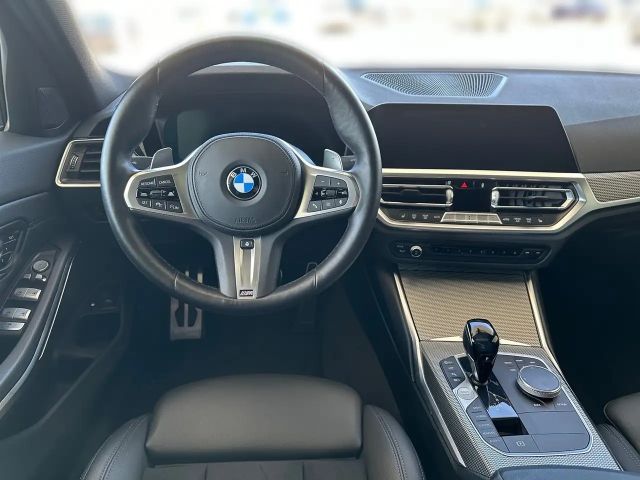 BMW 330 330e Sedan xDrive