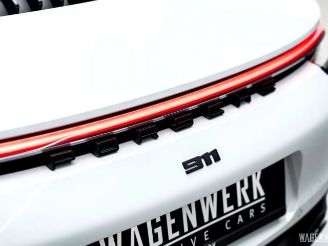 Porsche 992 Cabrio Carrera GTS