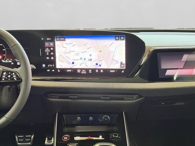 Audi A6 Avant Quattro S-Tronic