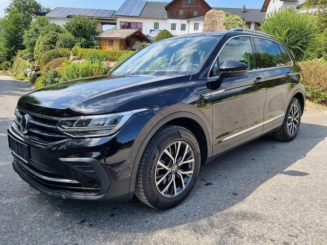 Volkswagen Tiguan 2,0 TDI Fahrerassistenzpaket "Plus" ACC Front A...