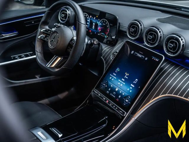 Mercedes-Benz C 180 Sedan