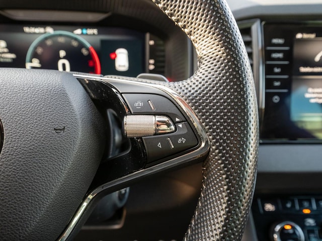 Skoda Karoq 2.0 TSI 4x4 Sportline