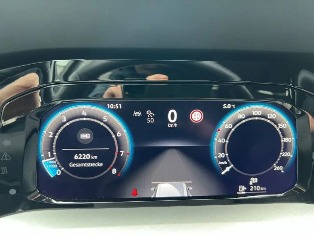 Volkswagen Golf 1.5 TSI Life Variant