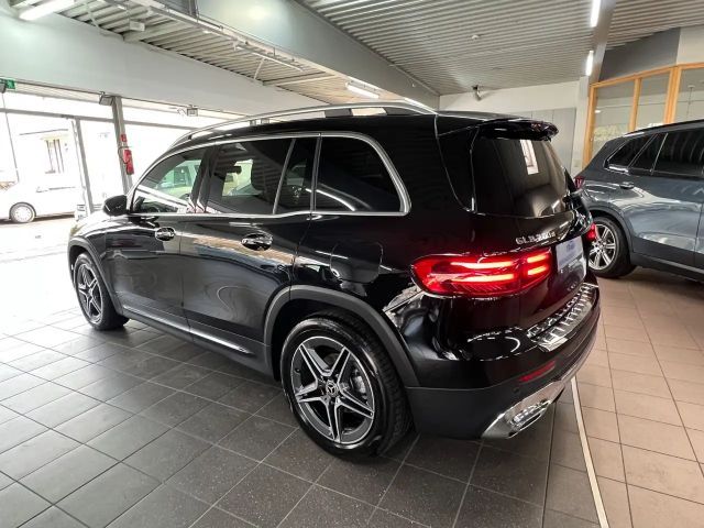 Mercedes-Benz GLB 200 AMG Line GLB 200 d