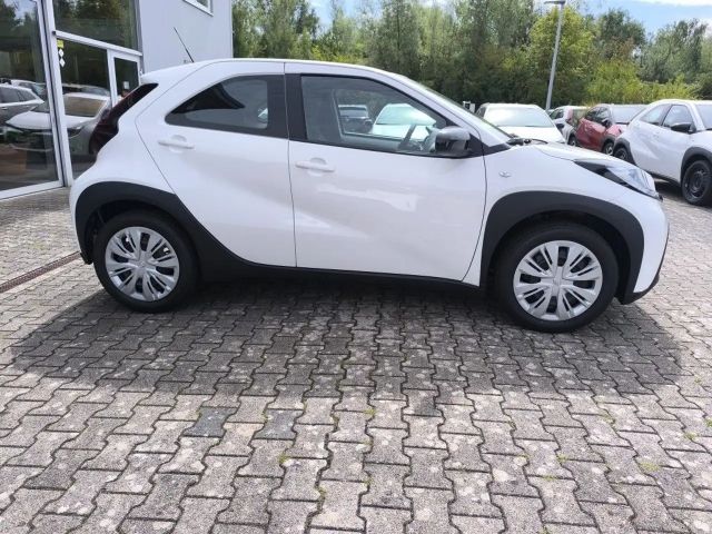 Toyota Aygo X Business Hatchback