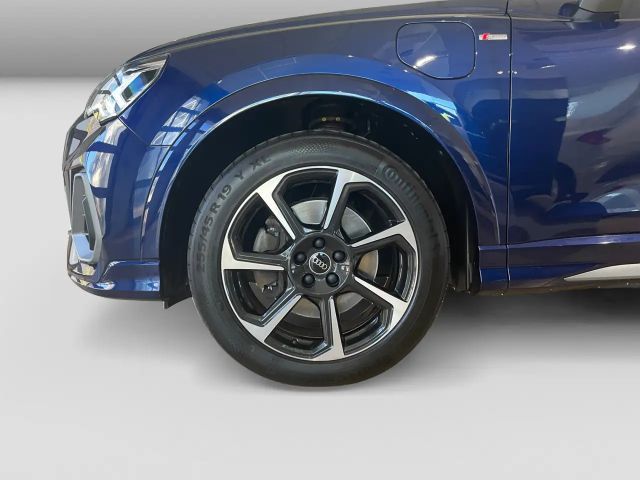 Audi Q3 S-Line S-Tronic