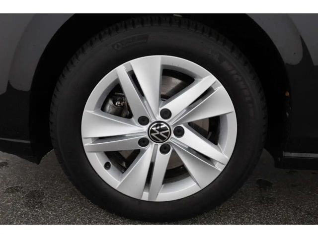 Volkswagen Golf 2.0 TDI DSG Life Variant