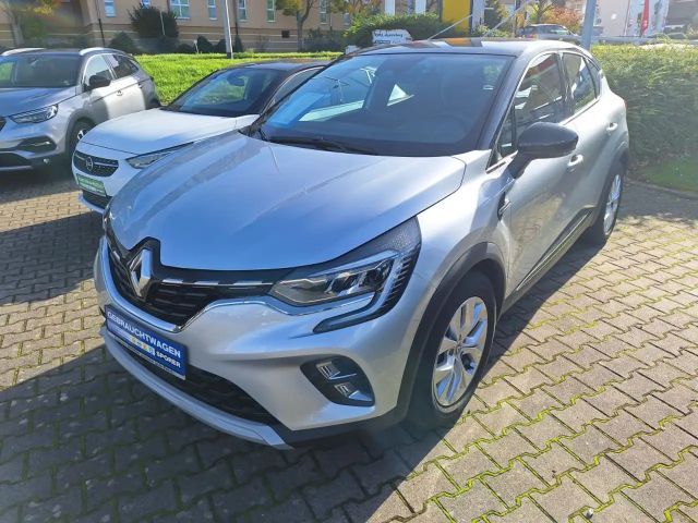 Renault Captur E-Tech Intens