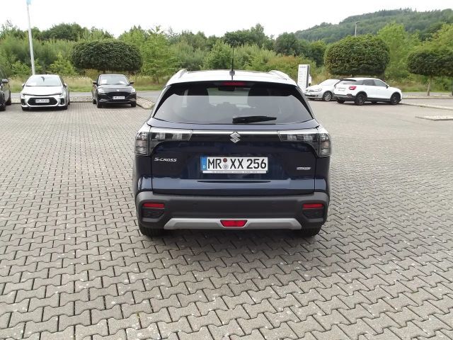 Suzuki S-Cross Hybrid