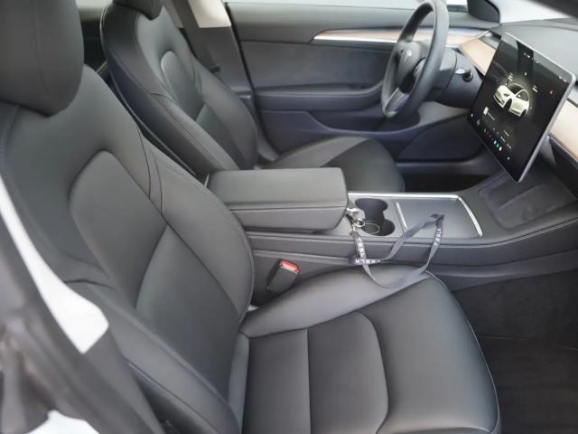 Tesla Model 3 Performance