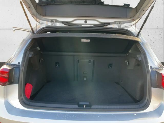 Volkswagen Golf 2.0 TSI Golf VIII