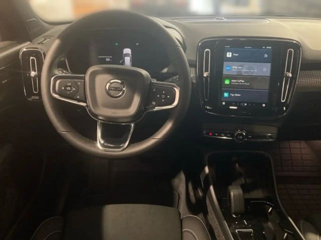 Volvo XC40 Dark Plus