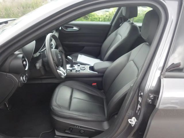 Alfa Romeo Giulia AT8 Q4 TI