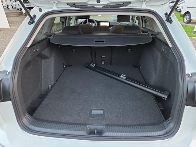 Volkswagen Golf DSG Golf VIII Sport Variant