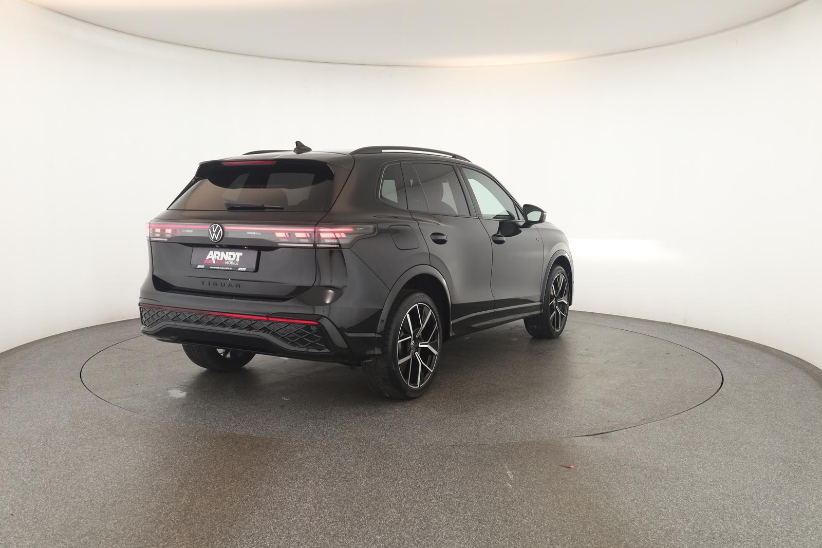 Volkswagen Tiguan 2.0 TSI DSG IQ.Drive R-Line