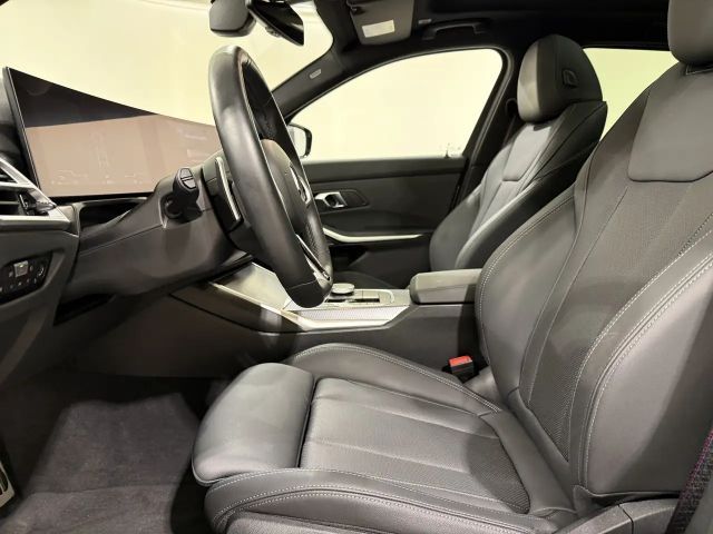 BMW 330 330d M-Sport Touring xDrive