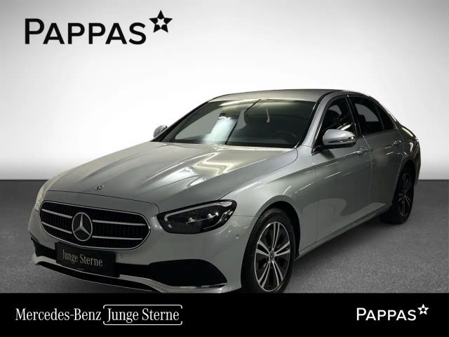 Mercedes-Benz E 220 E 220 d Sedan