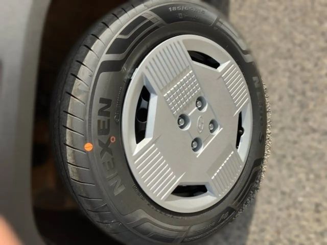 Hyundai INSTER 49 kWh