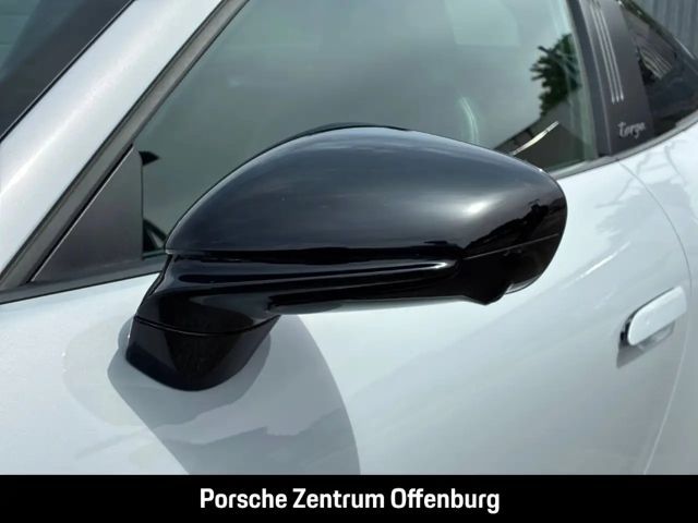 Porsche 992 4 Coupé GTS Targa