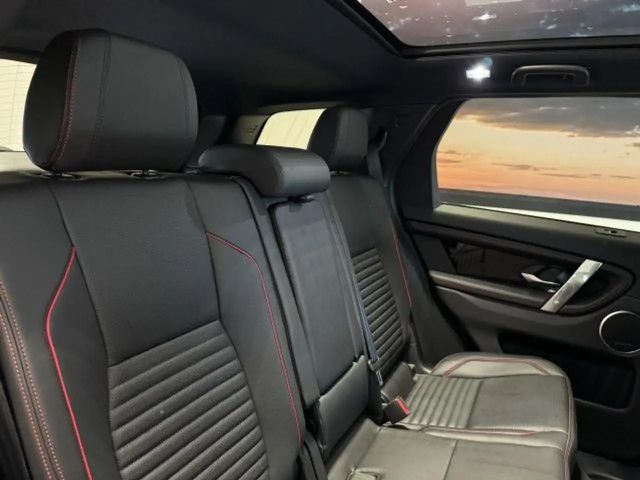 Land Rover Discovery Sport P300e SE