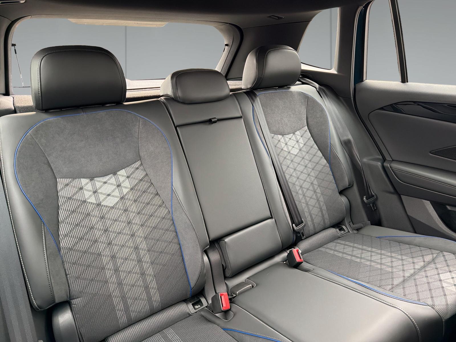 Volkswagen Tiguan 1.5 eTSI DSG IQ.Drive R-Line