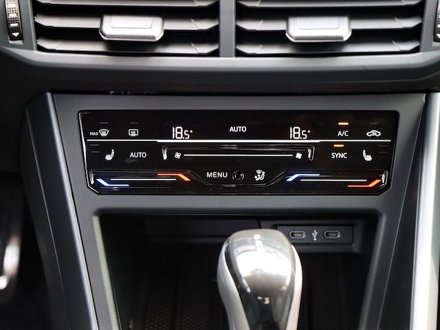 Volkswagen Polo 1.0 TSI DSG IQ.Drive R-Line