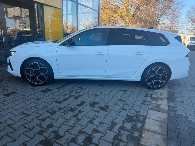 Opel Astra Sports Tourer Ultimate