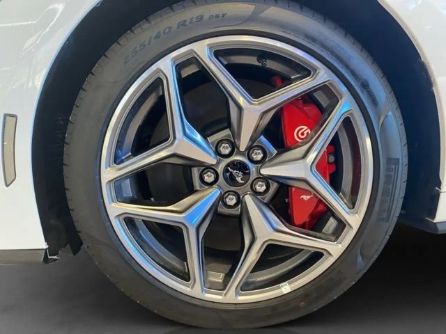 Ford Mustang Fastback GT 5.0 V8